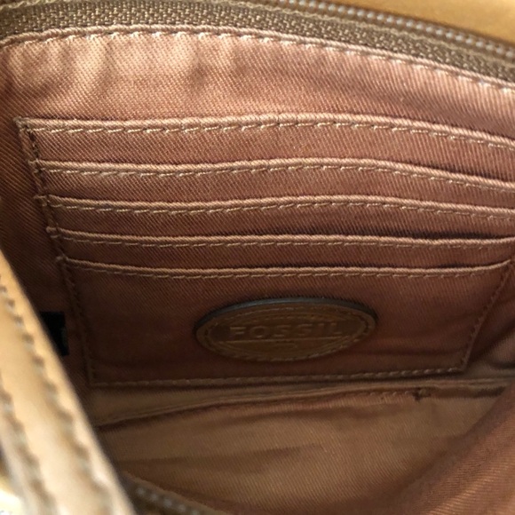 Fossil Small Tan Crossbody Clutch - Picture 4 of 5